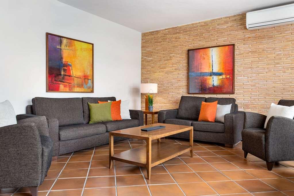 Wyndham Residences Golf Del Sur 圣米格尔德阿沃纳 内观 照片