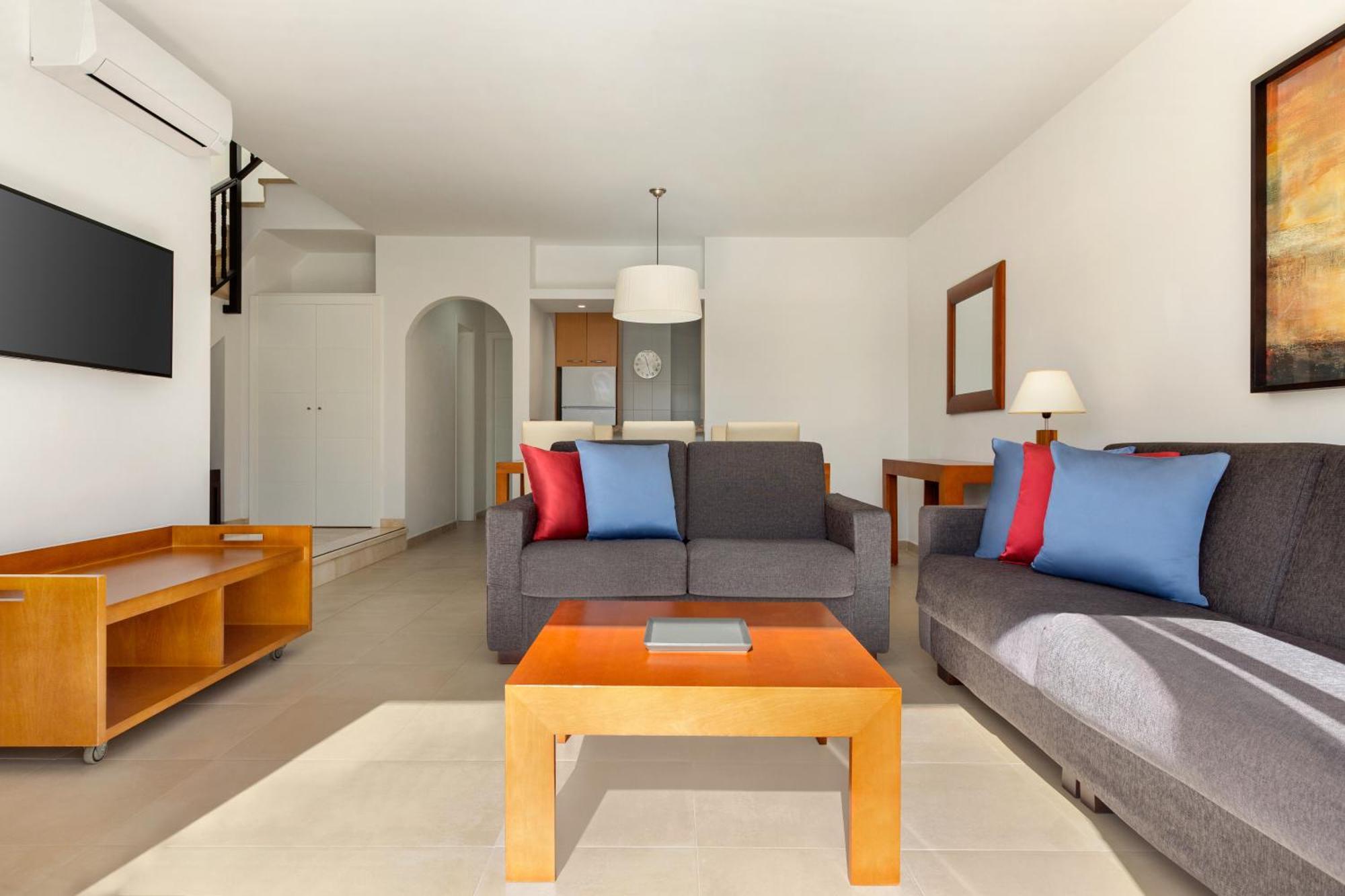 Wyndham Residences Golf Del Sur 圣米格尔德阿沃纳 外观 照片